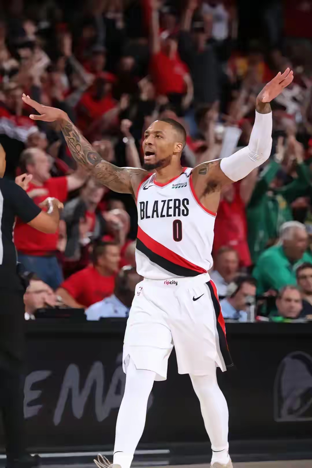 开拓者星控卫利拉德获选本赛季MVP