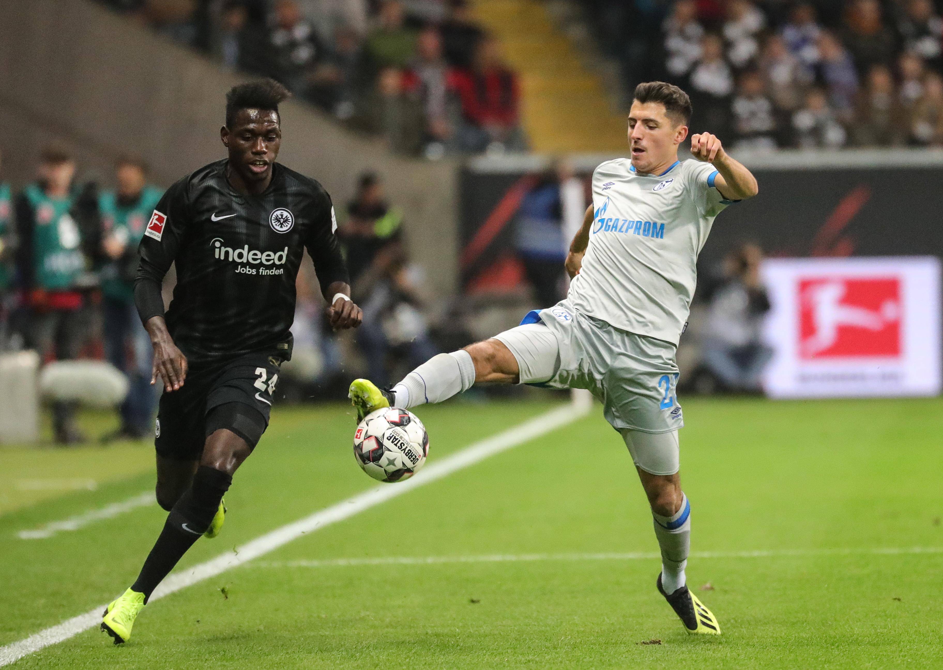 克莱菲尔德传闻有意签下沙尔克中场 克莱菲尔德传闻有意签下沙尔克中场