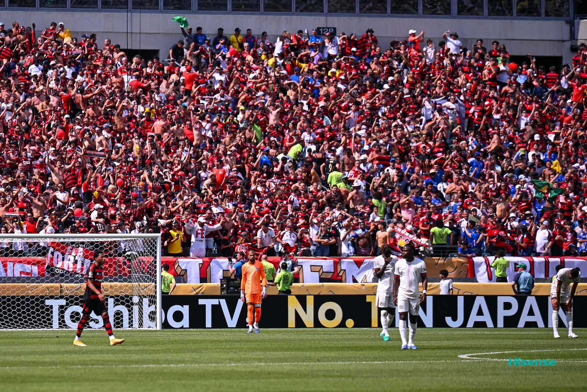 沙尔克备战欧冠赛场，誓取胜利