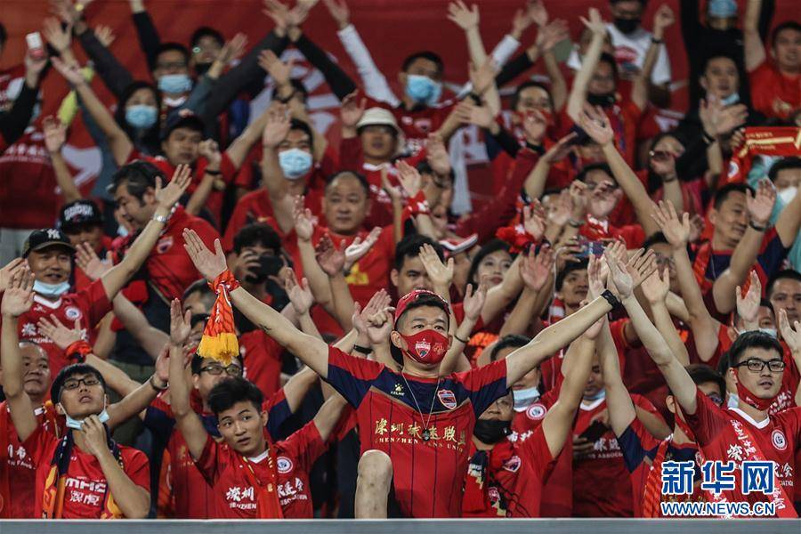 关于广州恒大2-1战胜深圳佳兆业，取得中超连胜的信息