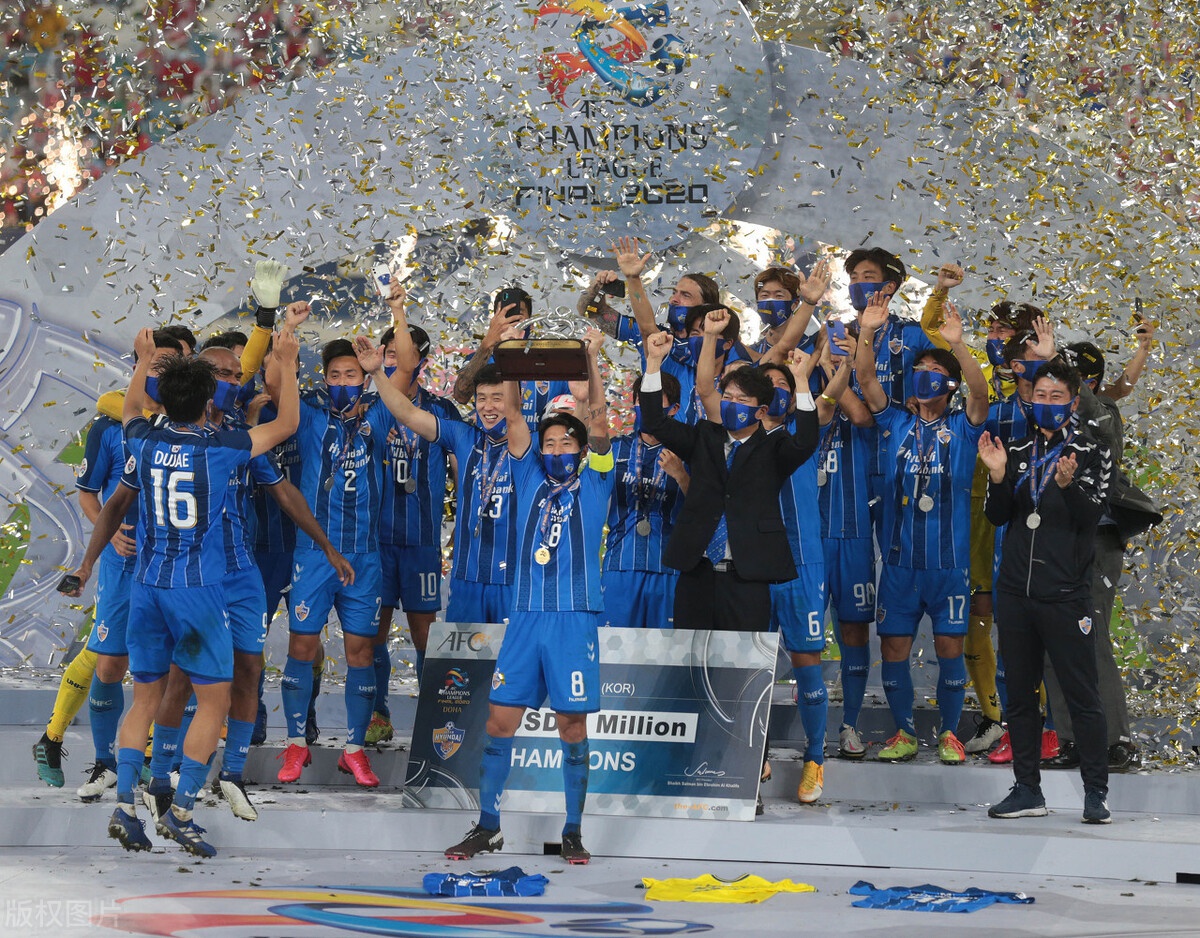 中超球队上港战胜韩国球队蔚山现代，晋级亚冠八强