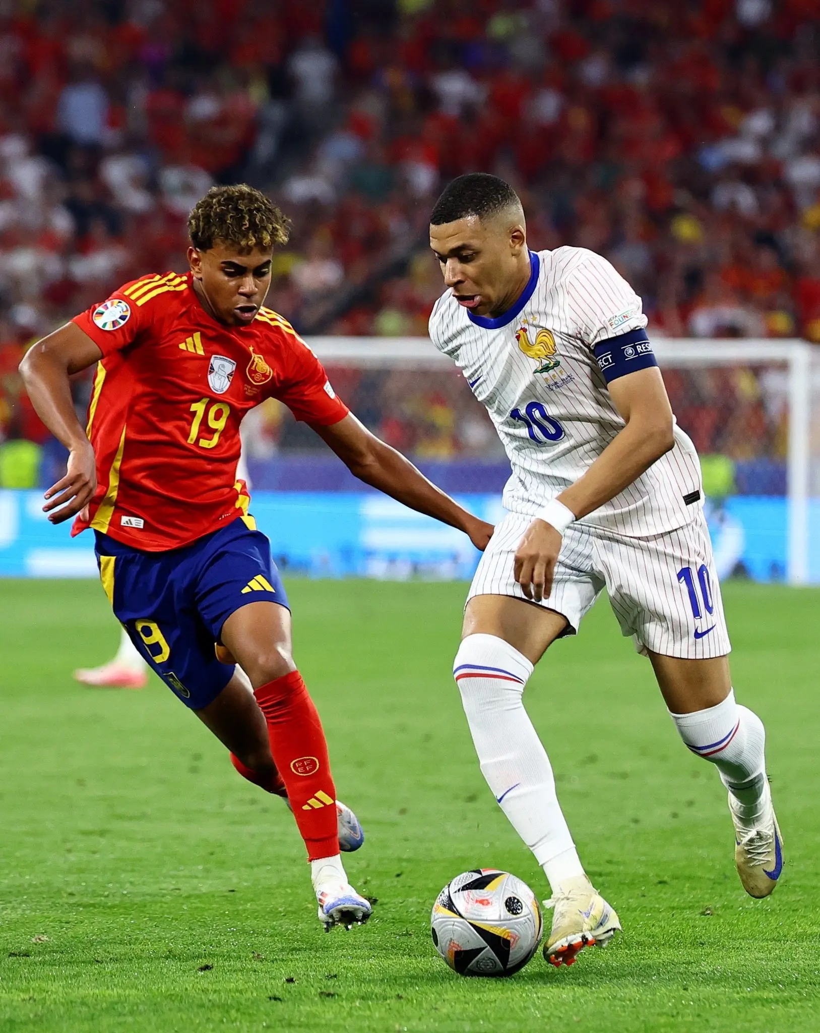 欧洲杯:法国告负晋级之路迎来挑战 欧洲杯:法国告负晋级之路迎来挑战