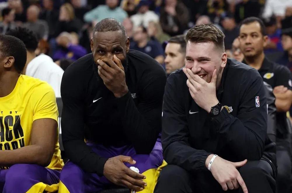 热火战胜篮网,赢得激烈对决获得胜利 热火战胜篮网,赢得激烈对决获得胜利