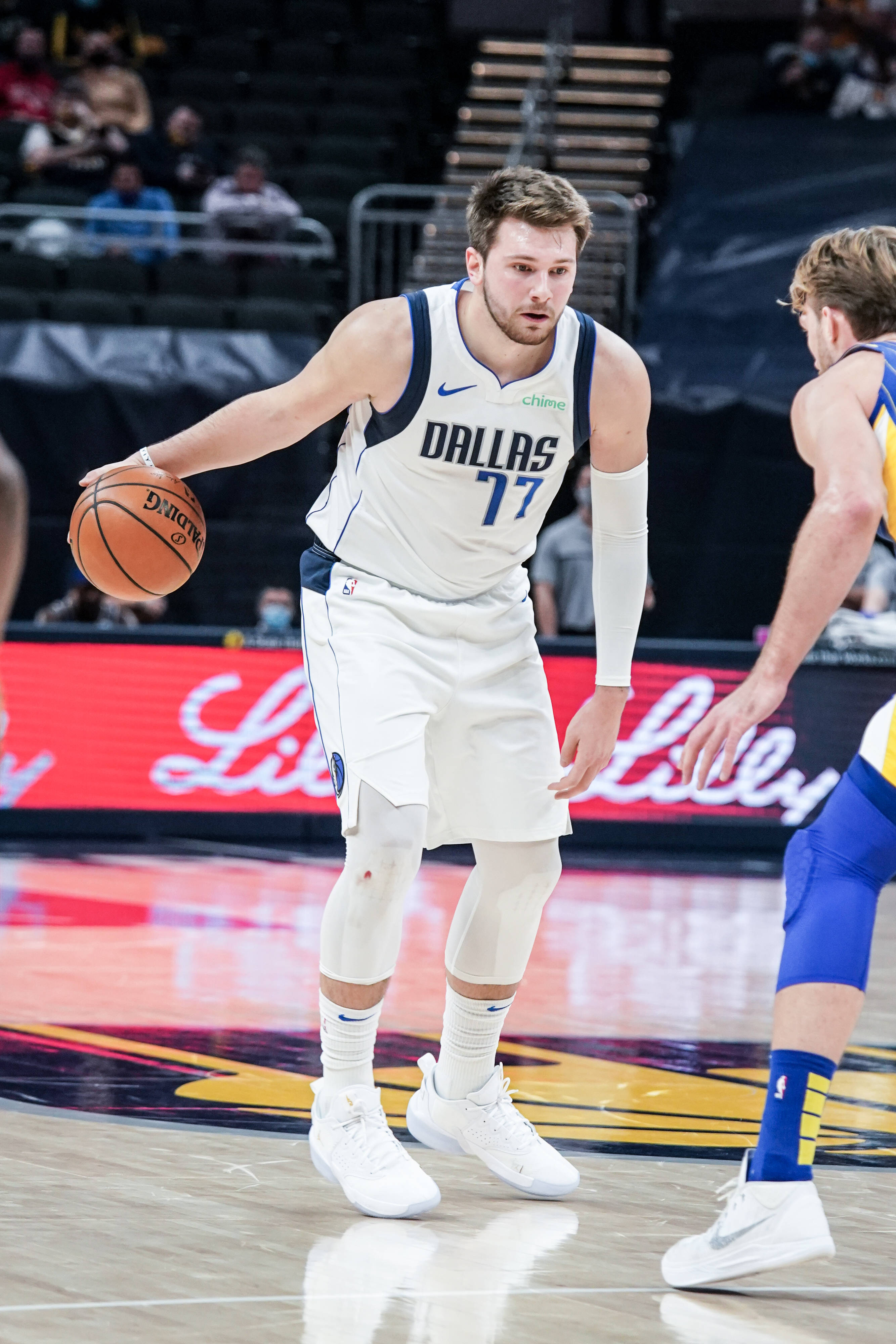 步行者惨胜黄蜂，结束两连败